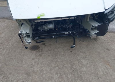 2026 Tesla Model Y Premium Rear-wheel Drive/standard Rear-wheel Drive, daño Frontal, Iaai lote 44396025, foto 12 de 14