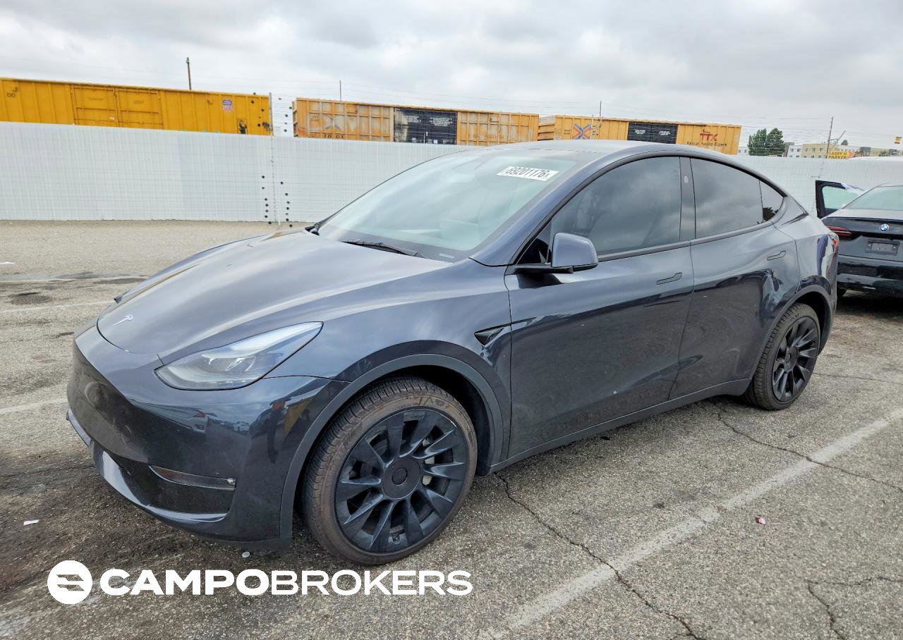 2024 Tesla Model Y, Front End damage, Copart lot 69201176