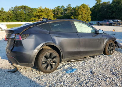 2025 Tesla Model Y, Ao damage, Copart lot 62287776, photo 3 of 13