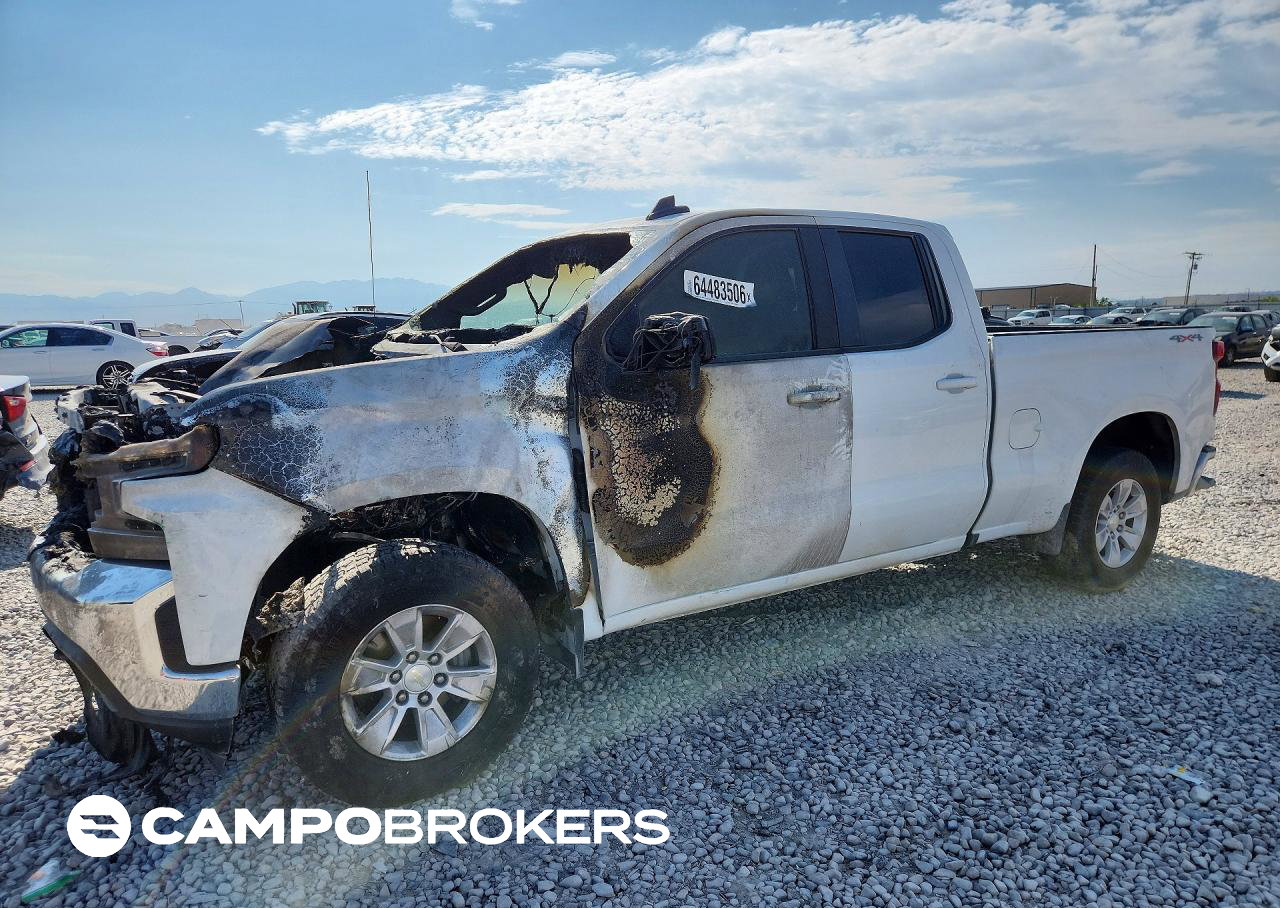 2019 Chevrolet Silverado K1500 Lt, пошкодження: Burn - Engine, Copart лот 64483506