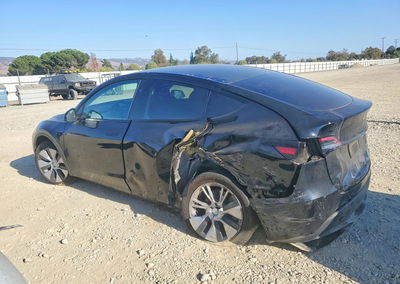 2023 Tesla Model Y, Side damage, Copart lot 69222726, photo 2 of 13
