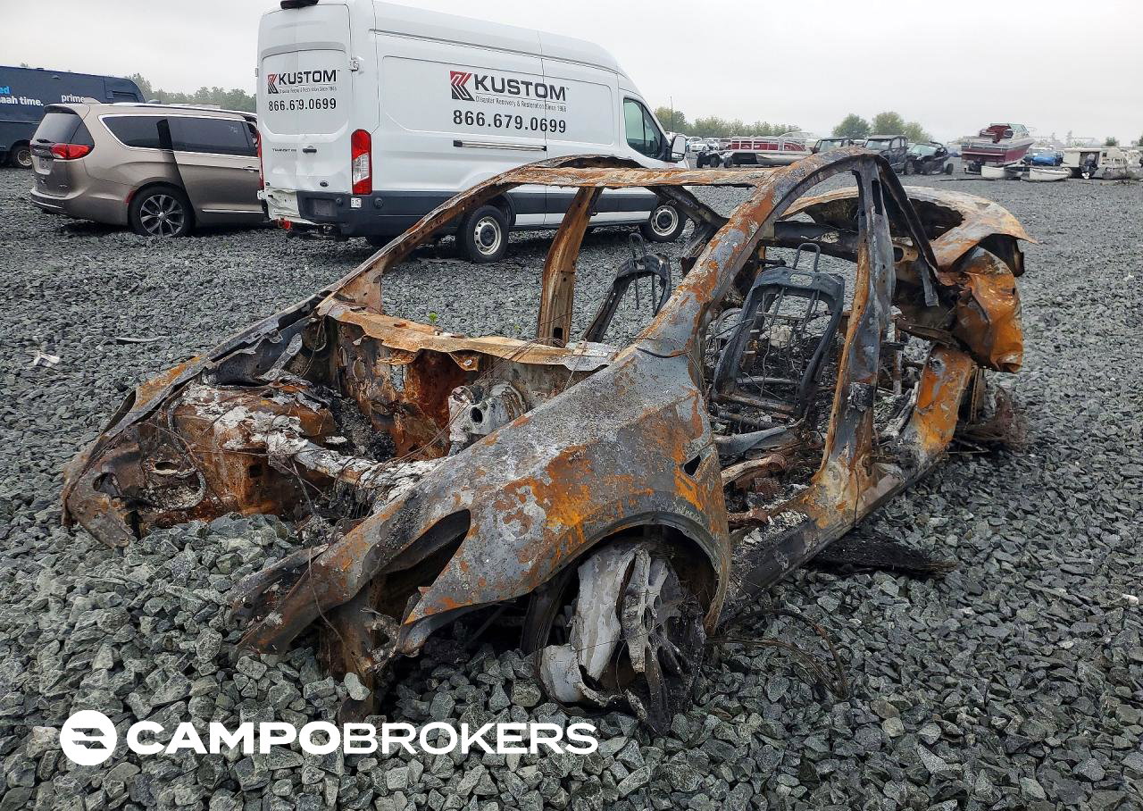 2021 Tesla Model Y, Burn damage, Copart lot 68994066