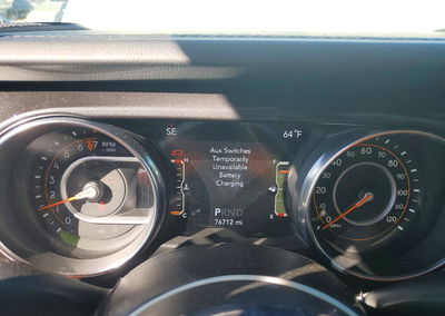 2020 Jeep Wrangler Unlimited Sahara, daño Lateral, Copart lote 73237576, foto 9 de 13