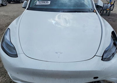 2024 Tesla Model Y, uszkodzenie: Przód, Copart lot 70289636, zdjęcie 11 z 13