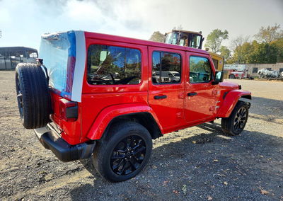 2024 Jeep Wrangler Sahara 4xe, uszkodzenie: Tył, Copart lot 74489306, zdjęcie 3 z 13