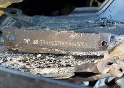 2025 Tesla Model Y, Ao damage, Copart lot 62287776, photo 12 of 13