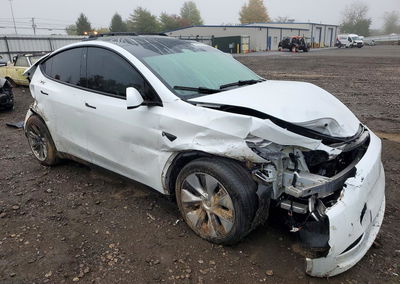 2023 Tesla Model Y, uszkodzenie: Przód, Copart lot 72874956, zdjęcie 4 z 14