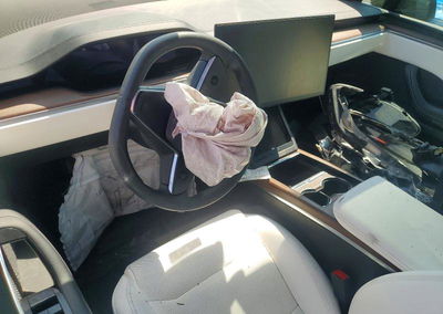 2022 Tesla Model X, daño Frontal, Copart lote 53517816, foto 8 de 12