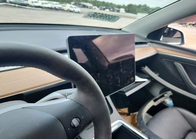 2024 Tesla Model Y, uszkodzenie: Przód, Copart lot 70289636, zdjęcie 9 z 13