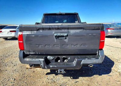 2024 Toyota Tacoma Trd Sport, пошкодження: Перекидання, Copart лот 71005796, фото 6 з 15