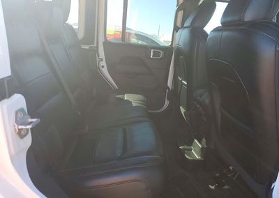 2020 Jeep Wrangler Unlimited Sahara, daño Lateral, Copart lote 73237576, foto 11 de 13