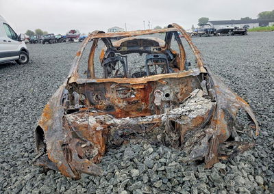 2021 Tesla Model Y, Burn damage, Copart lot 68994066, photo 5 of 12