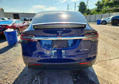 2019 Tesla Model X, daño Frontal, Copart lote 63709826, foto 6 de 13