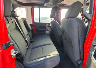 2024 Jeep Wrangler Sahara 4xe, uszkodzenie: Tył, Copart lot 74489306, zdjęcie 11 z 13