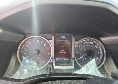 2019 Toyota Tacoma Sr5 V6, uszkodzenie: Dachowanie, Copart lot 72970196, zdjęcie 9 z 14