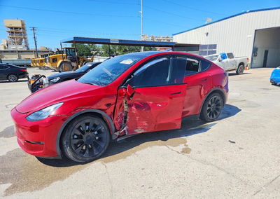 2022 Tesla Model Y, Side damage, Copart lot 69523776, photo 1 of 14