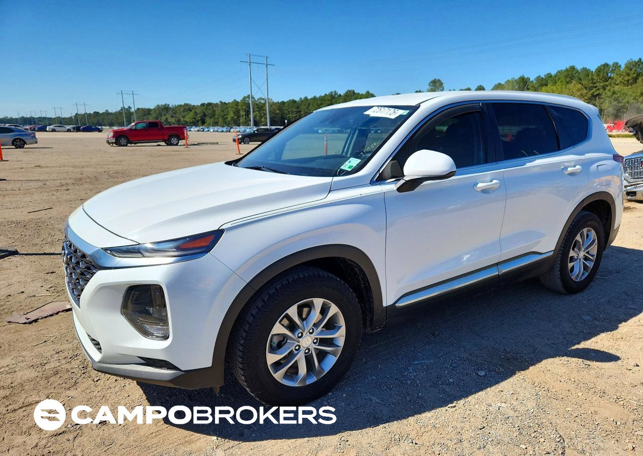 2019 Hyundai Santa Fe Se, Minor Dents/Scratches damage, Copart lot 72617176