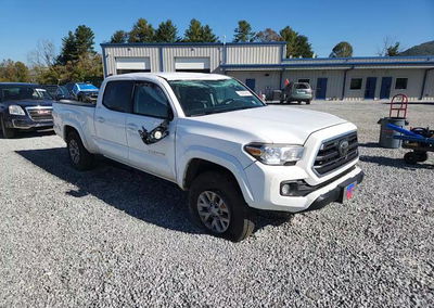 2019 Toyota Tacoma Sr5 V6, uszkodzenie: Dachowanie, Copart lot 72970196, zdjęcie 13 z 14