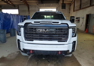 2024 Gmc Sierra K3500 At4, Side damage, Copart lot 69582176, photo 5 of 12